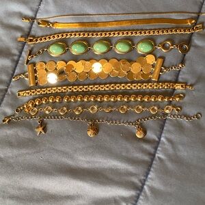 9 pieces of costume jewelry bracelets